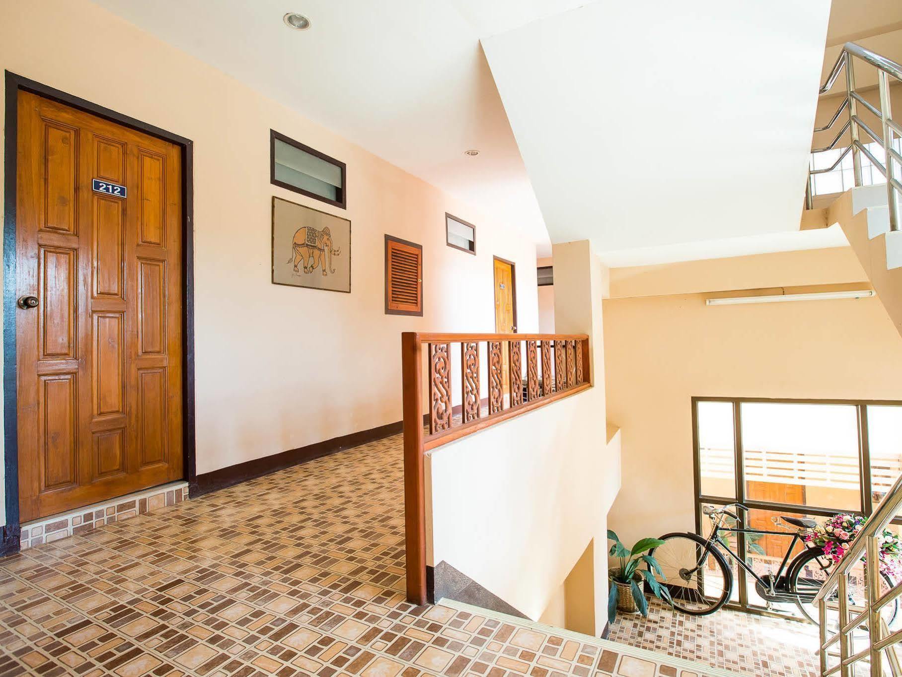 Banlanna Hotel Lampang Zewnętrze zdjęcie